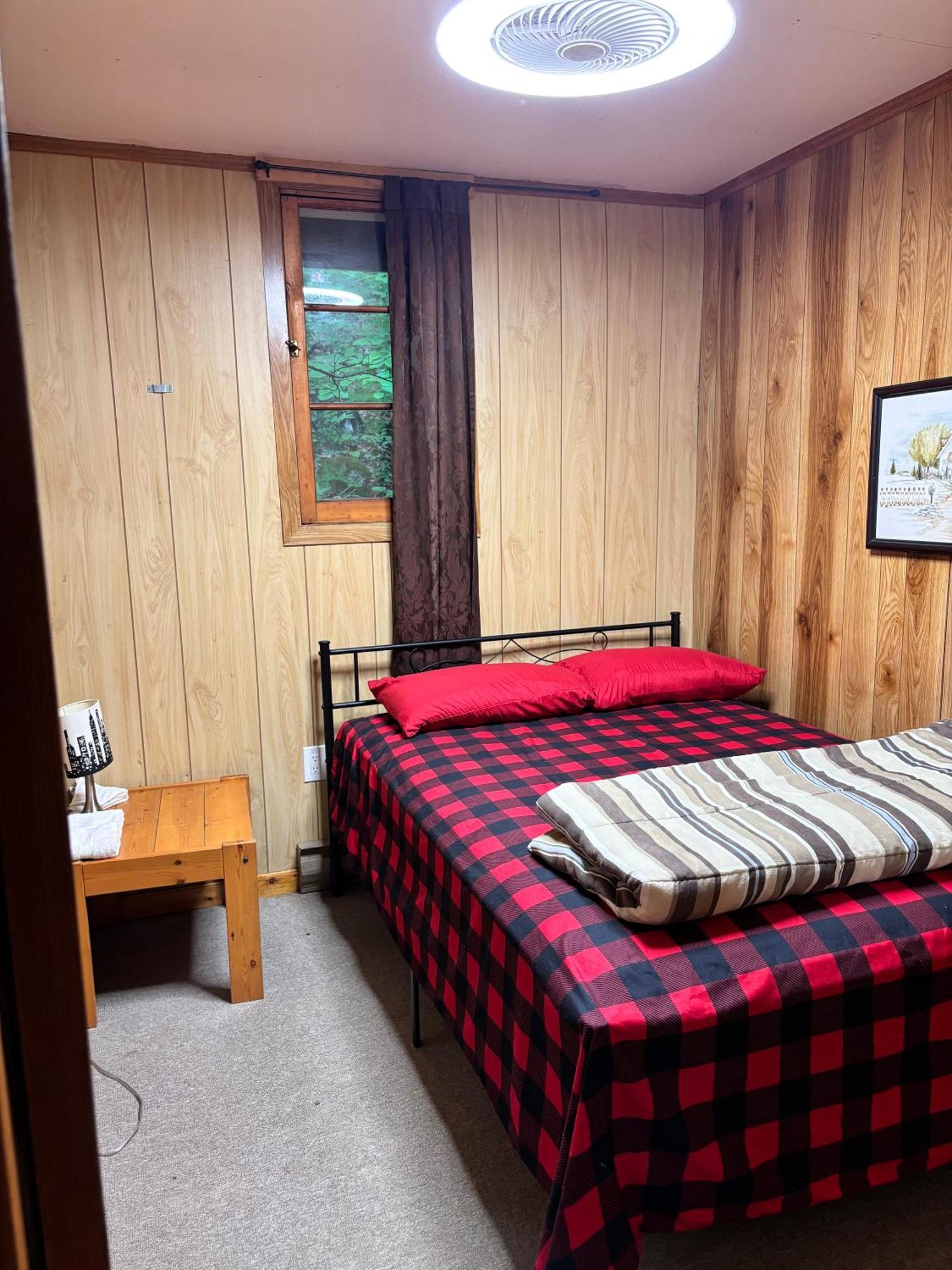 Lakefront Hideaway Resort Kawartha Lakes Camera foto