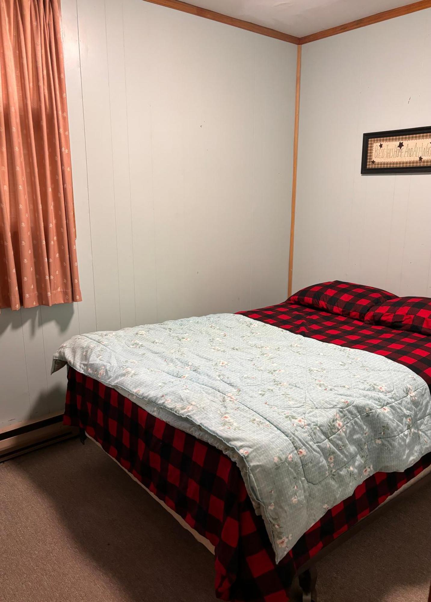 Lakefront Hideaway Resort Kawartha Lakes Esterno foto