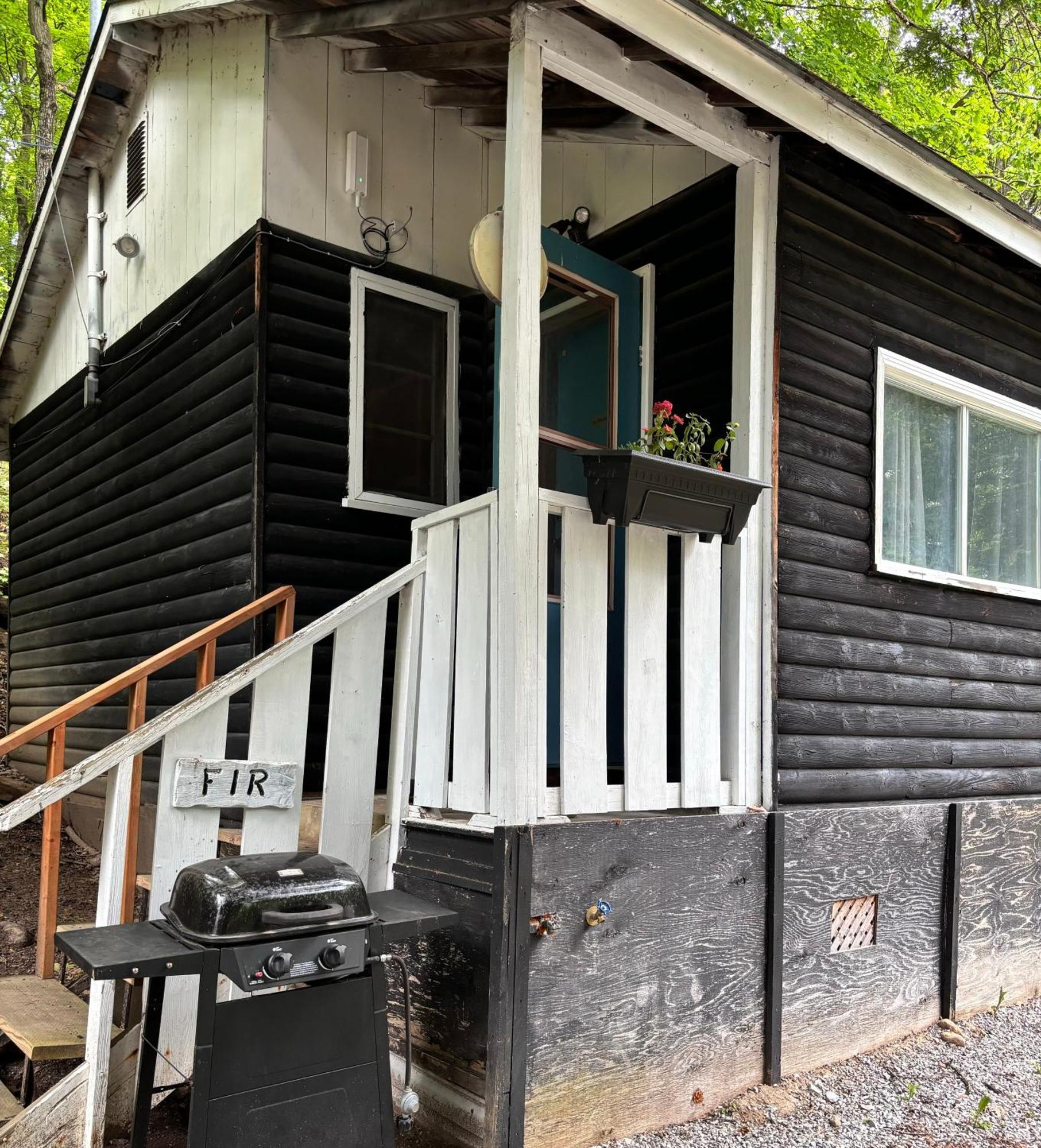 Lakefront Hideaway Resort Kawartha Lakes Esterno foto
